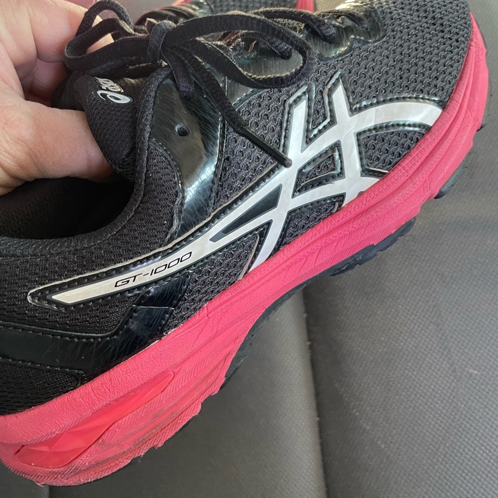 ASICS Black, White, & Pink Athletic Shoes size 8